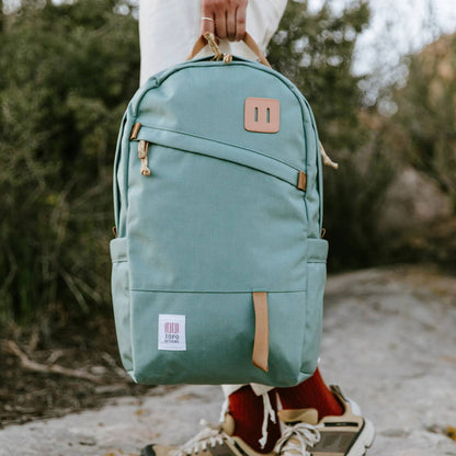 תיק-גב-topo-designs-דגם-daypack-classic